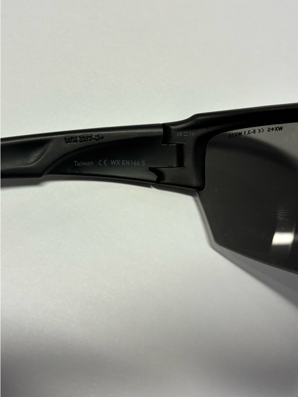 Wx Men’s Black Polarized Sport Sunglasses - Picture 3 of 12